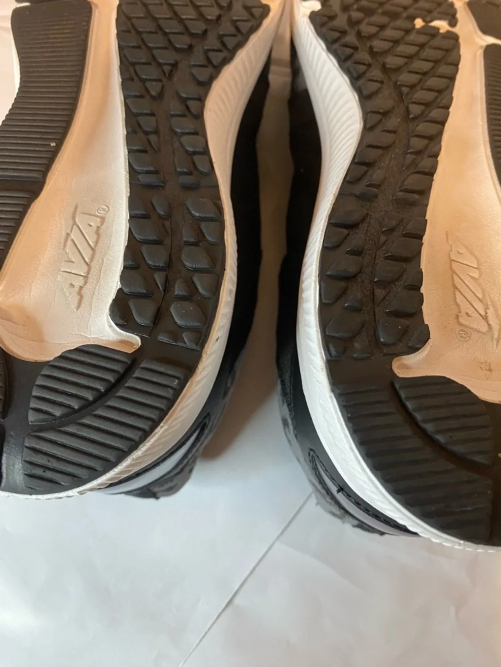 Women’s Avia Gray and Black Leopard Print Sneakers Size 10